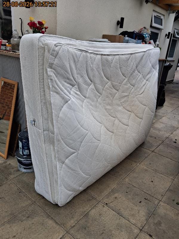 Mattresses collection and removal